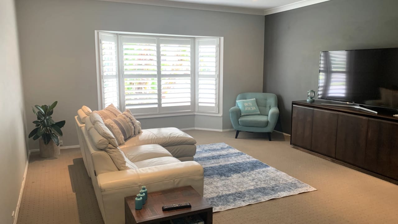 Room in a share house