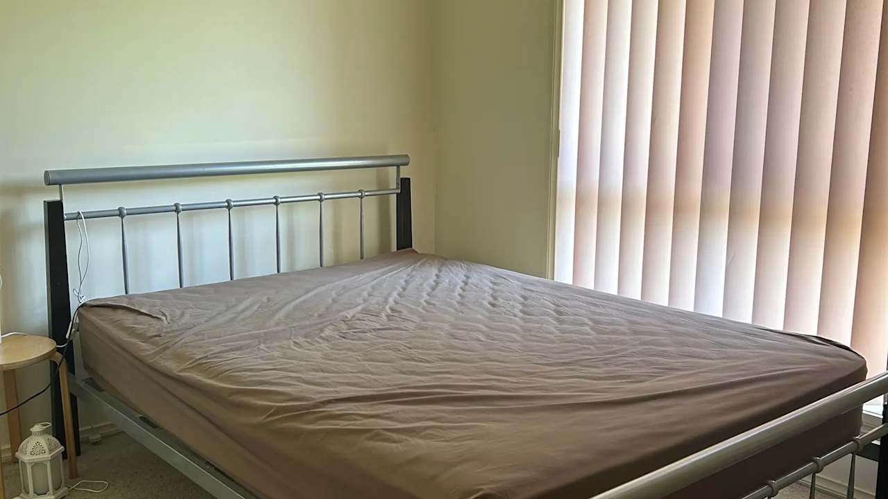 Unfurnished room in a share house