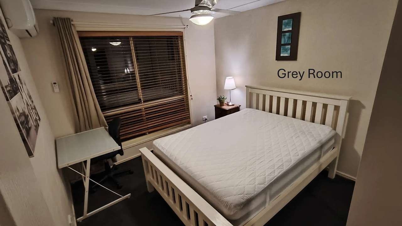 Room in a share house