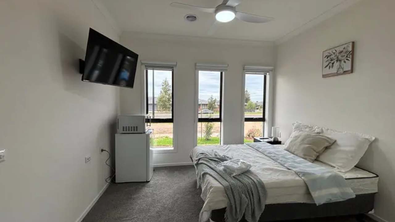 Furnished room with ensuite in a share house