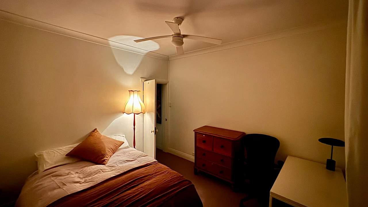 Furnished room in a share house