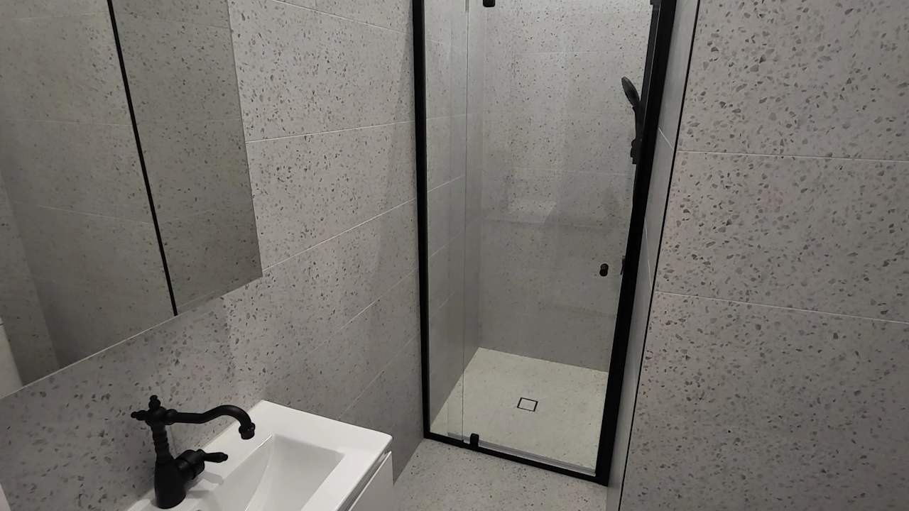 Room with ensuite in a share house