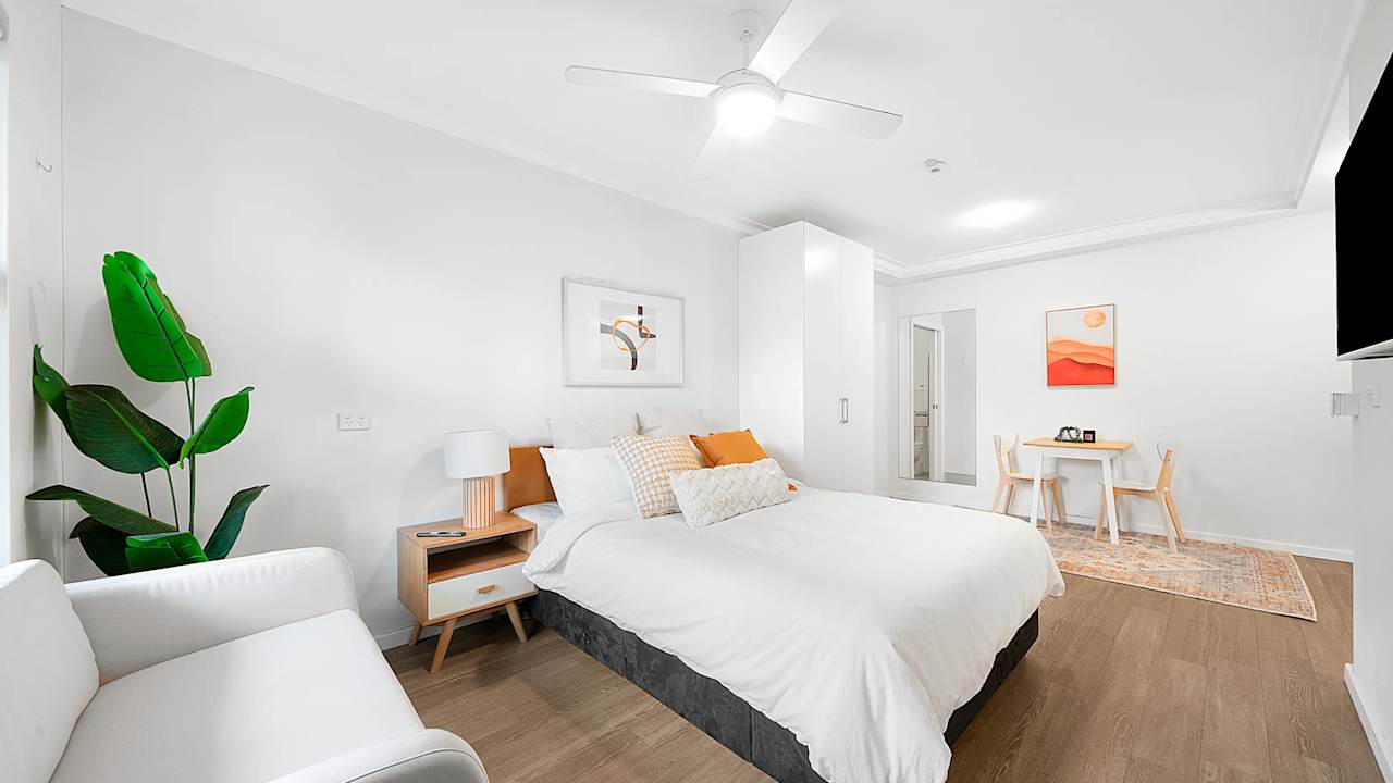 Room studio flat for rent