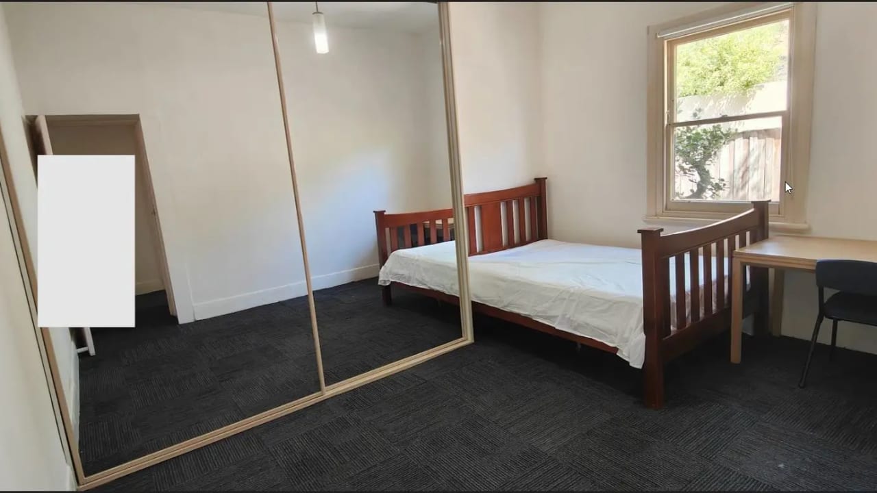 Furnished room in a share house