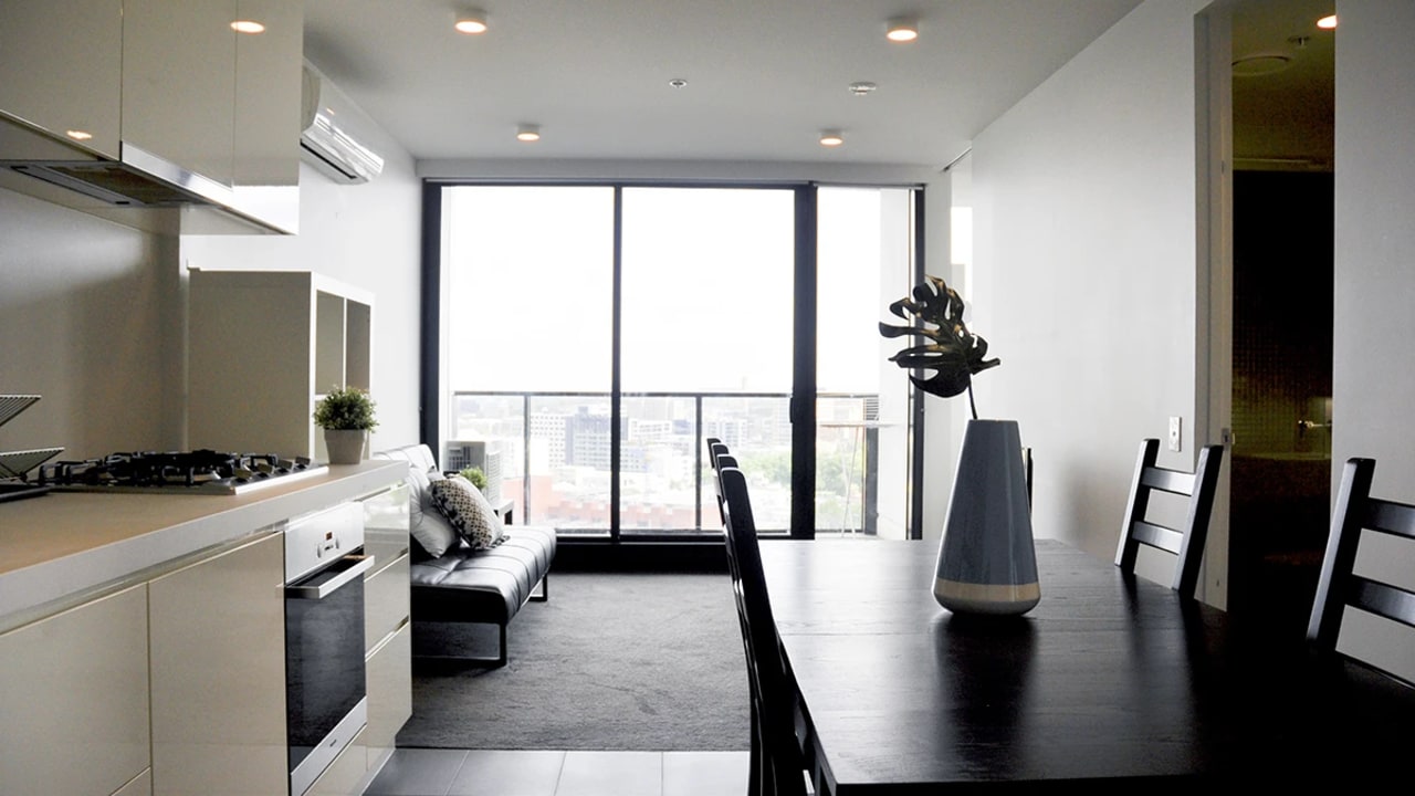 Furnished room with ensuite in a flatshare