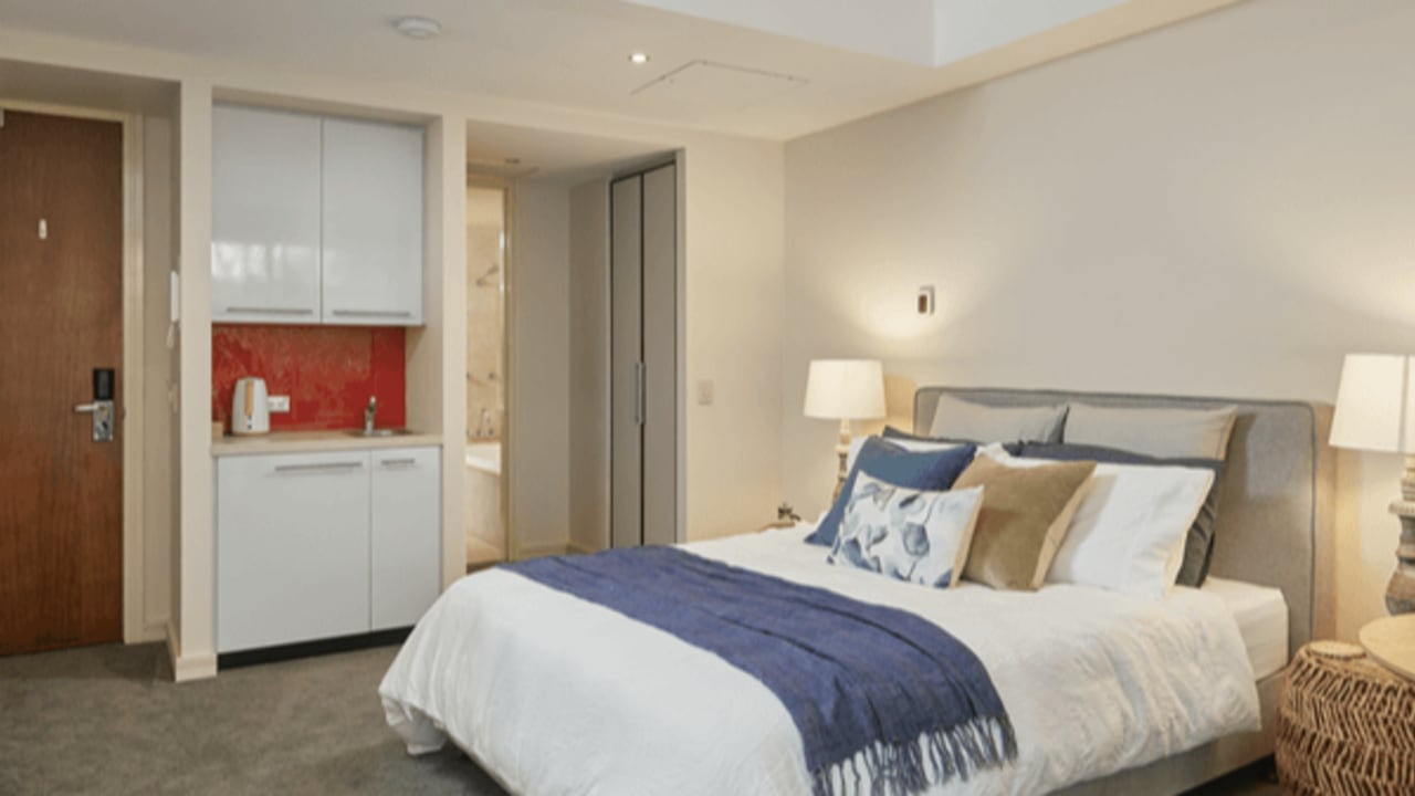 Furnished room studio flat for rent