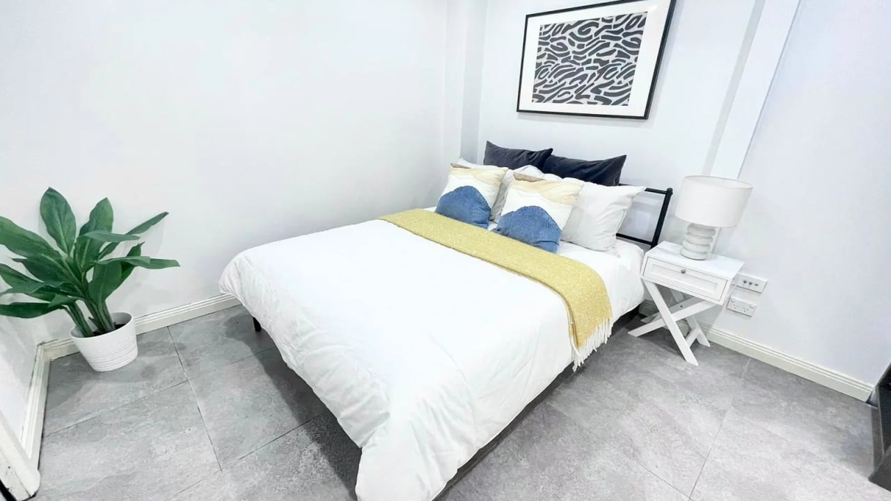 Room studio flat for rent