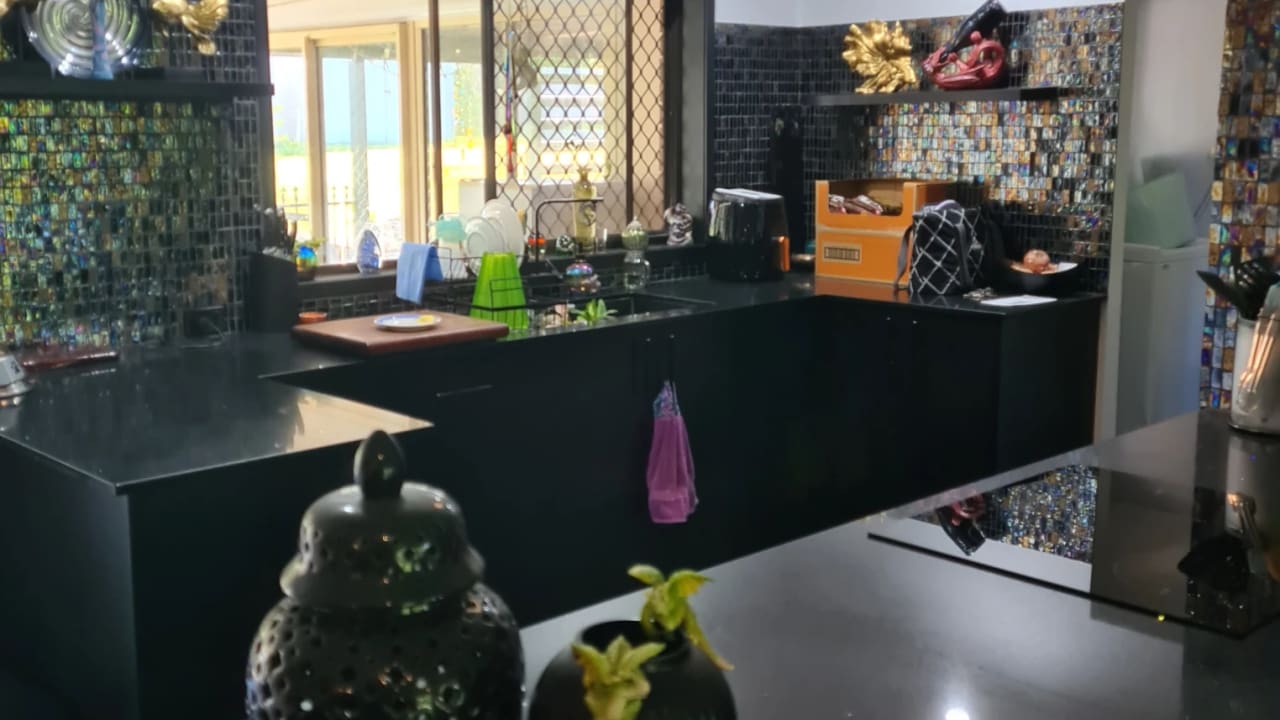 Unfurnished room with own bathroom