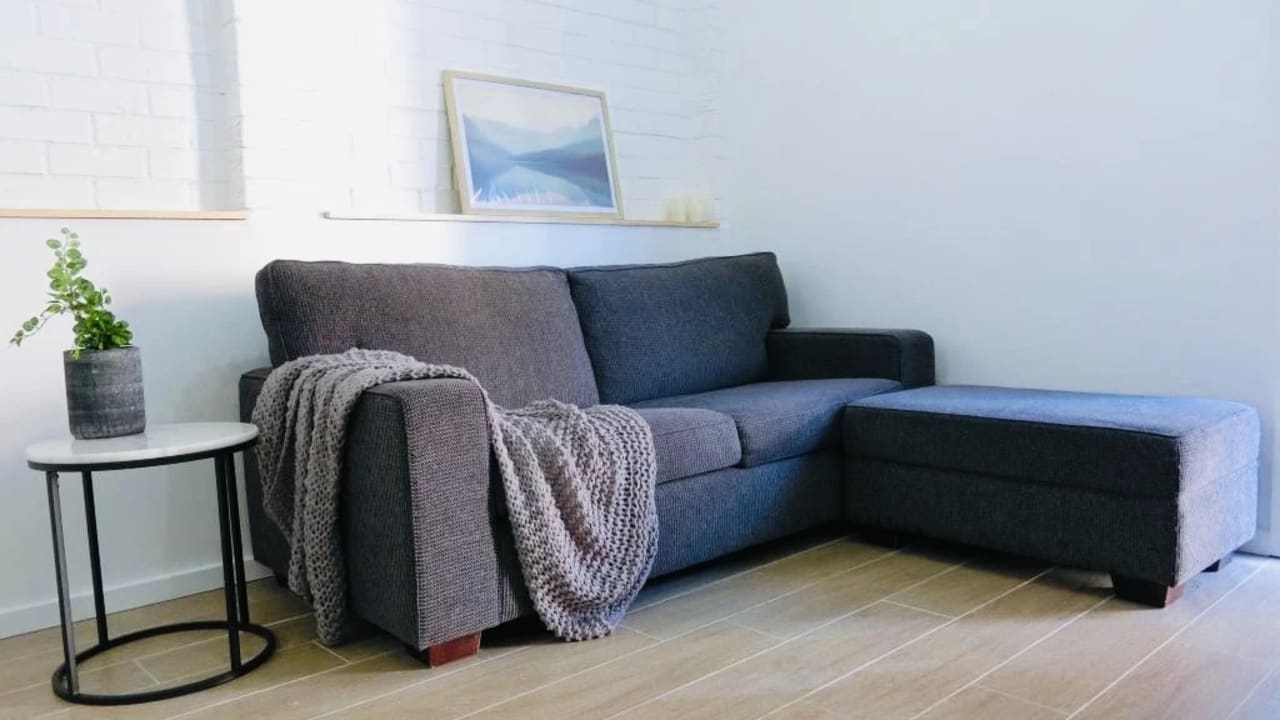 Furnished room granny flat for rent