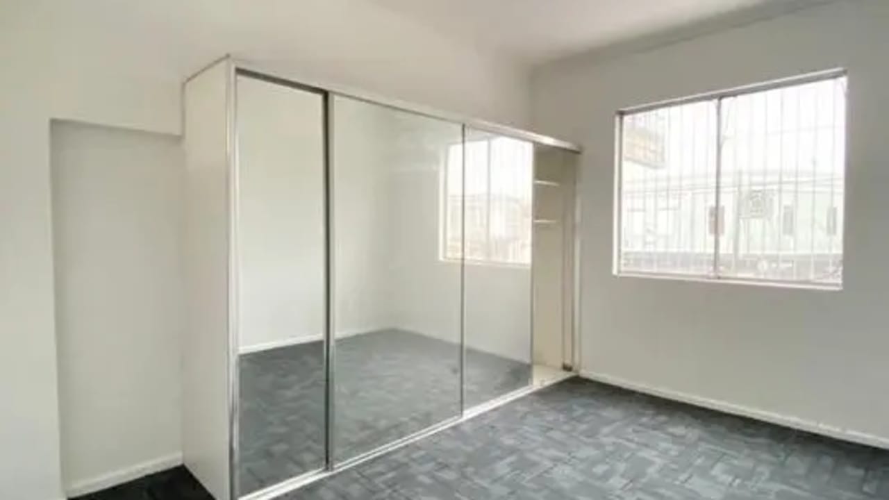 Unfurnished room in a flatshare