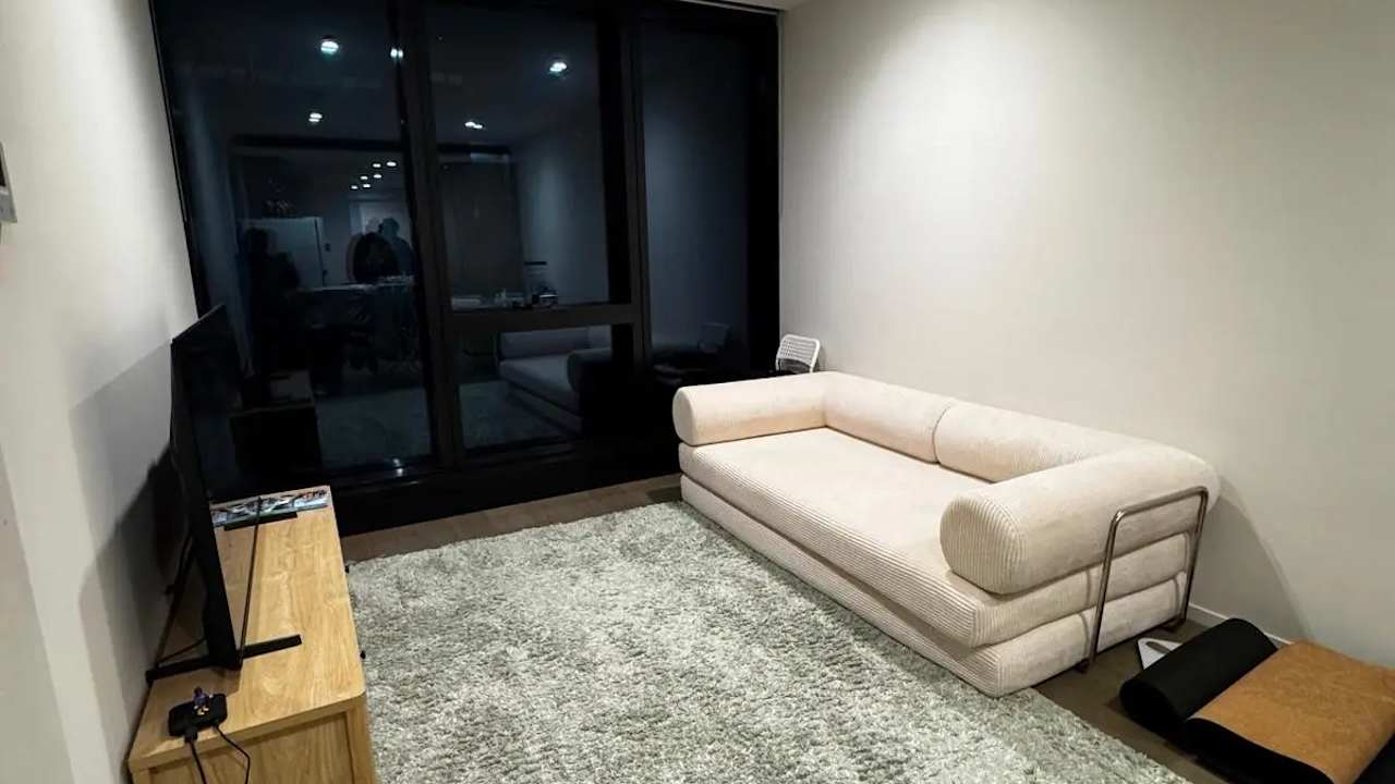 Whole property with 2 rooms for rent