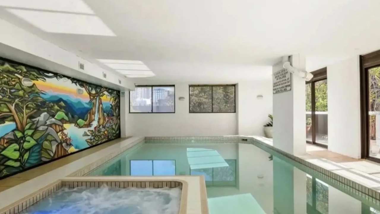 Furnished room with own bathroom