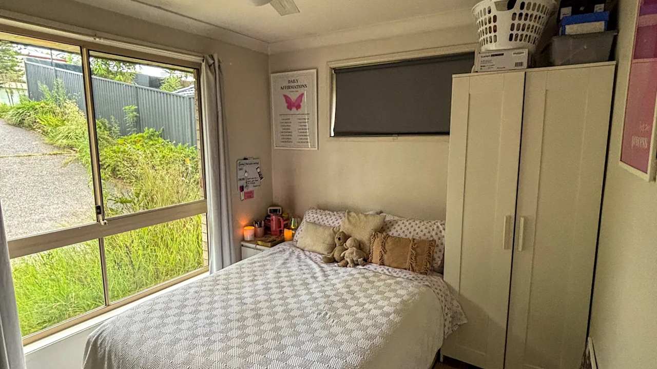 Unfurnished room in a share house