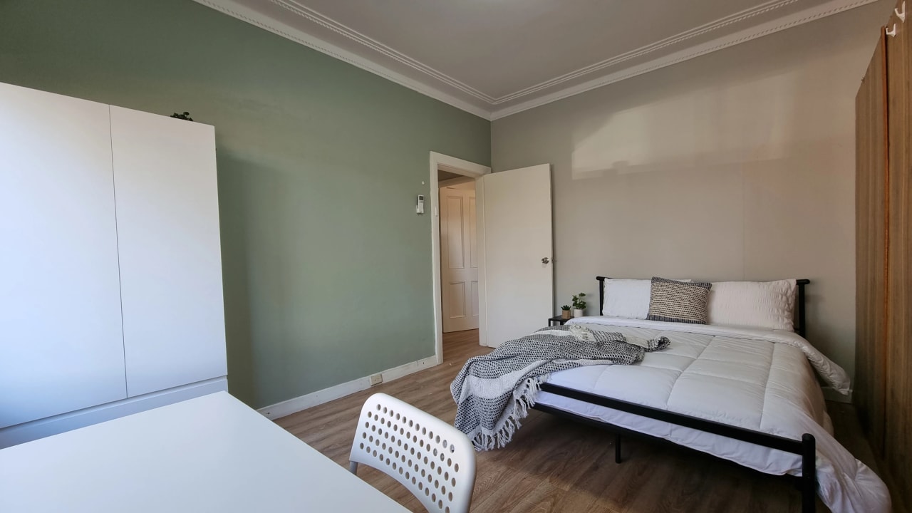 Furnished room in a share house