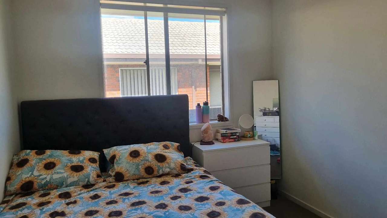 Unfurnished room in a share house