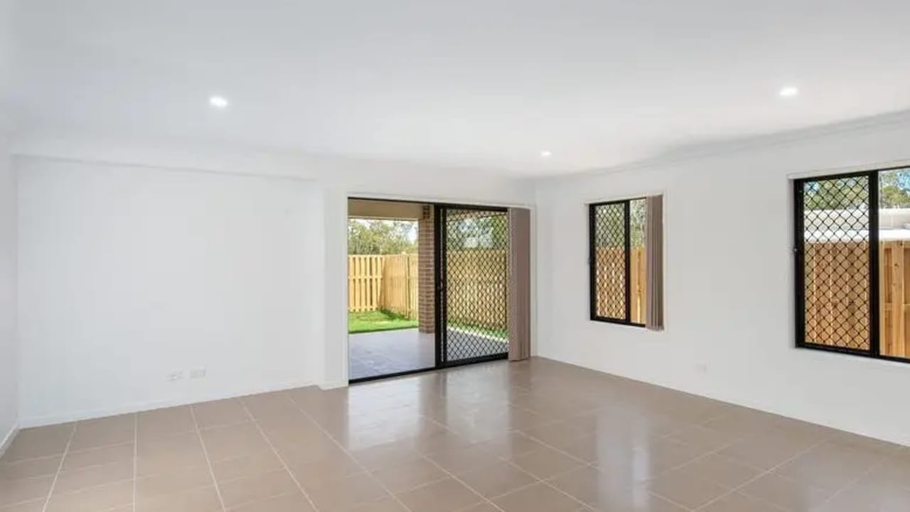 Room in a share house