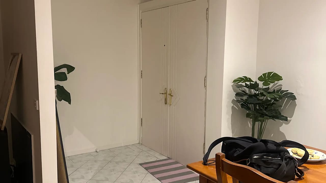 Unfurnished room in a share house