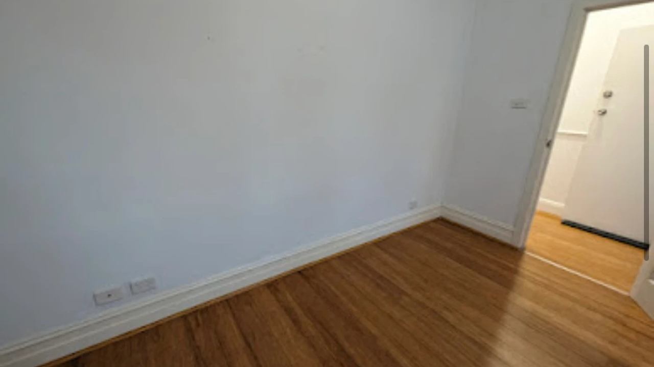 Unfurnished room in a share house