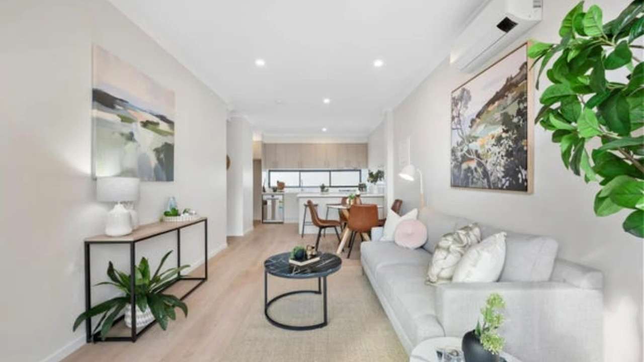 Furnished room with own bathroom