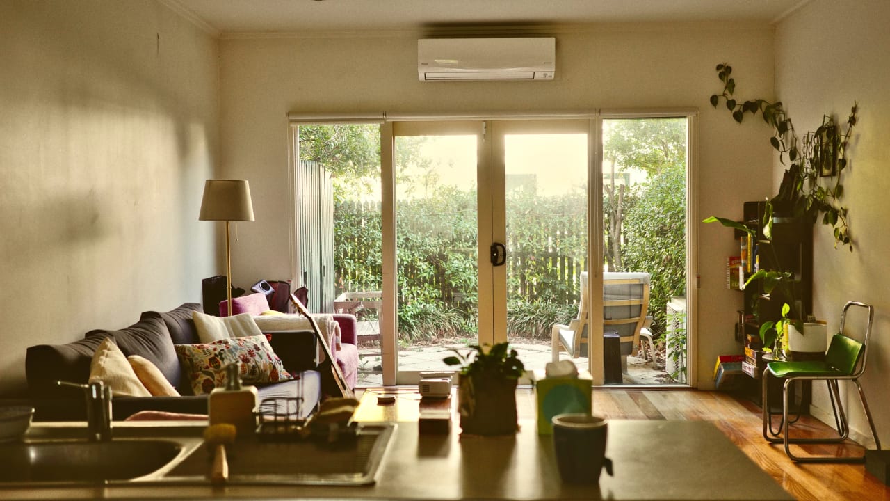 Unfurnished room in a share house