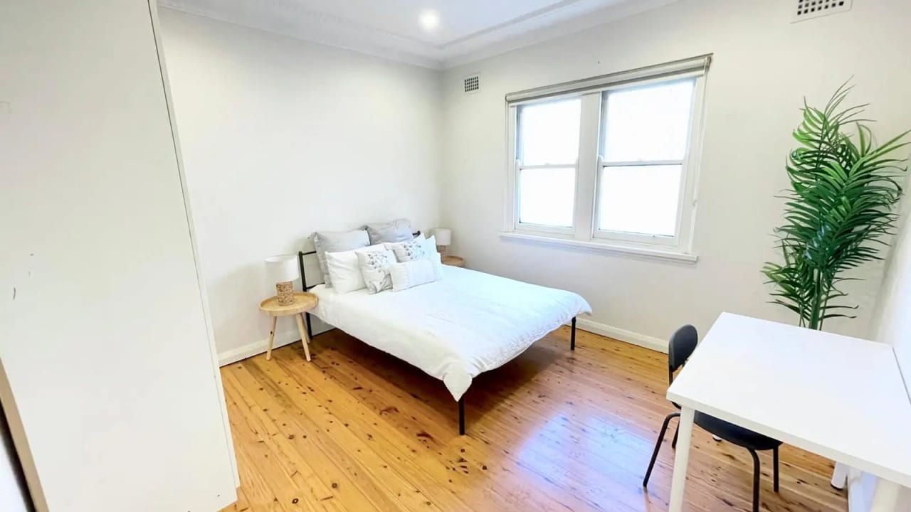 Whole property with 3 rooms for rent