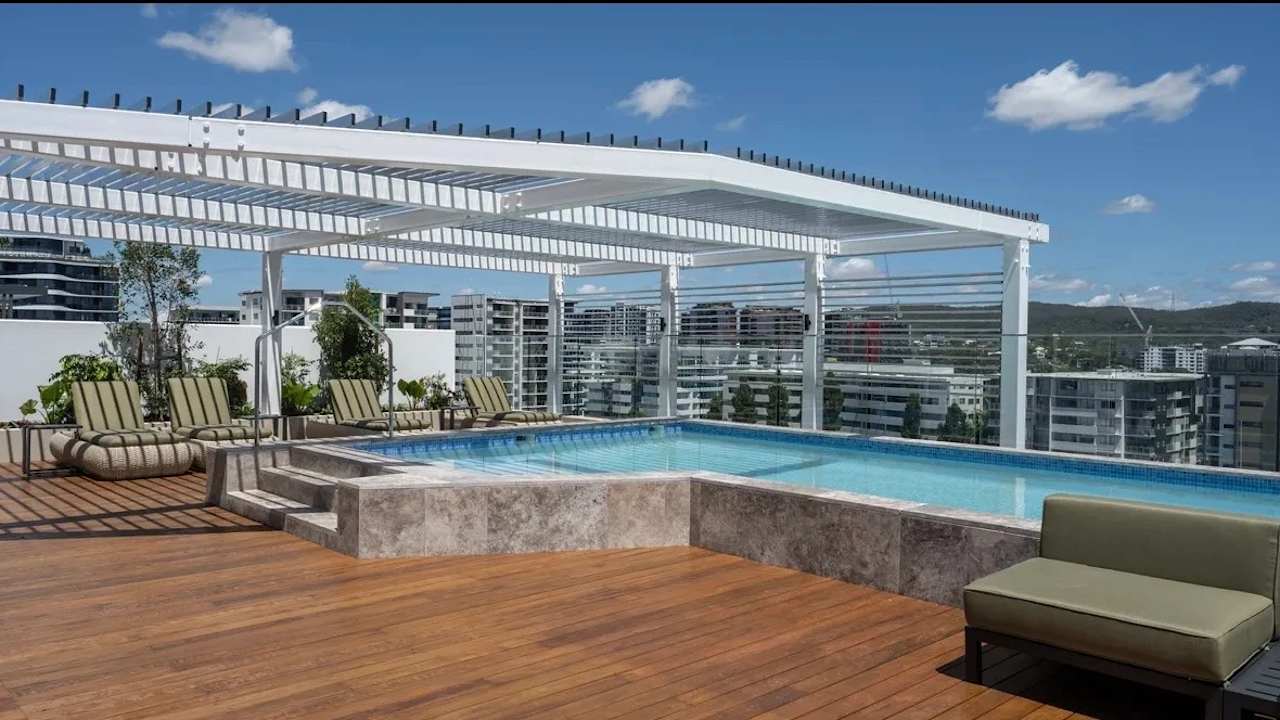 Furnished room with own bathroom