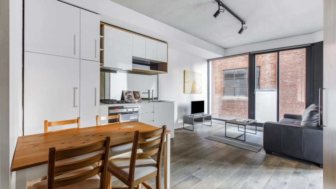 Furnished room in a flatshare