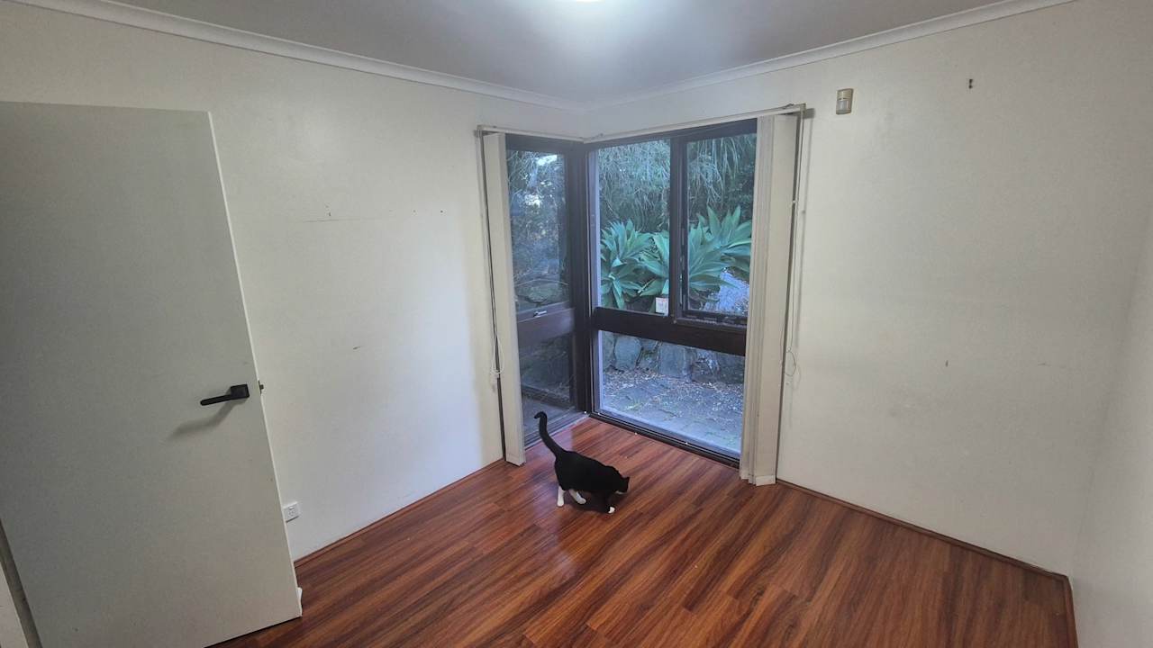 Unfurnished room in a share house