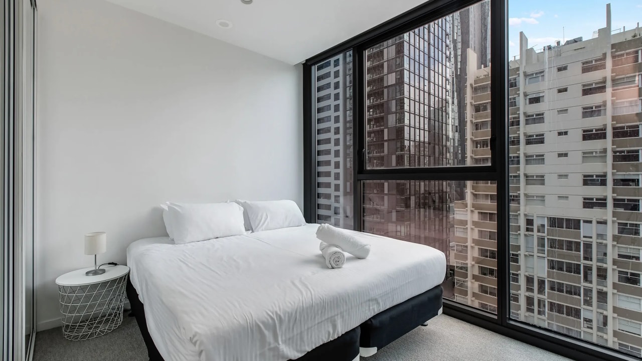Furnished room in a flatshare