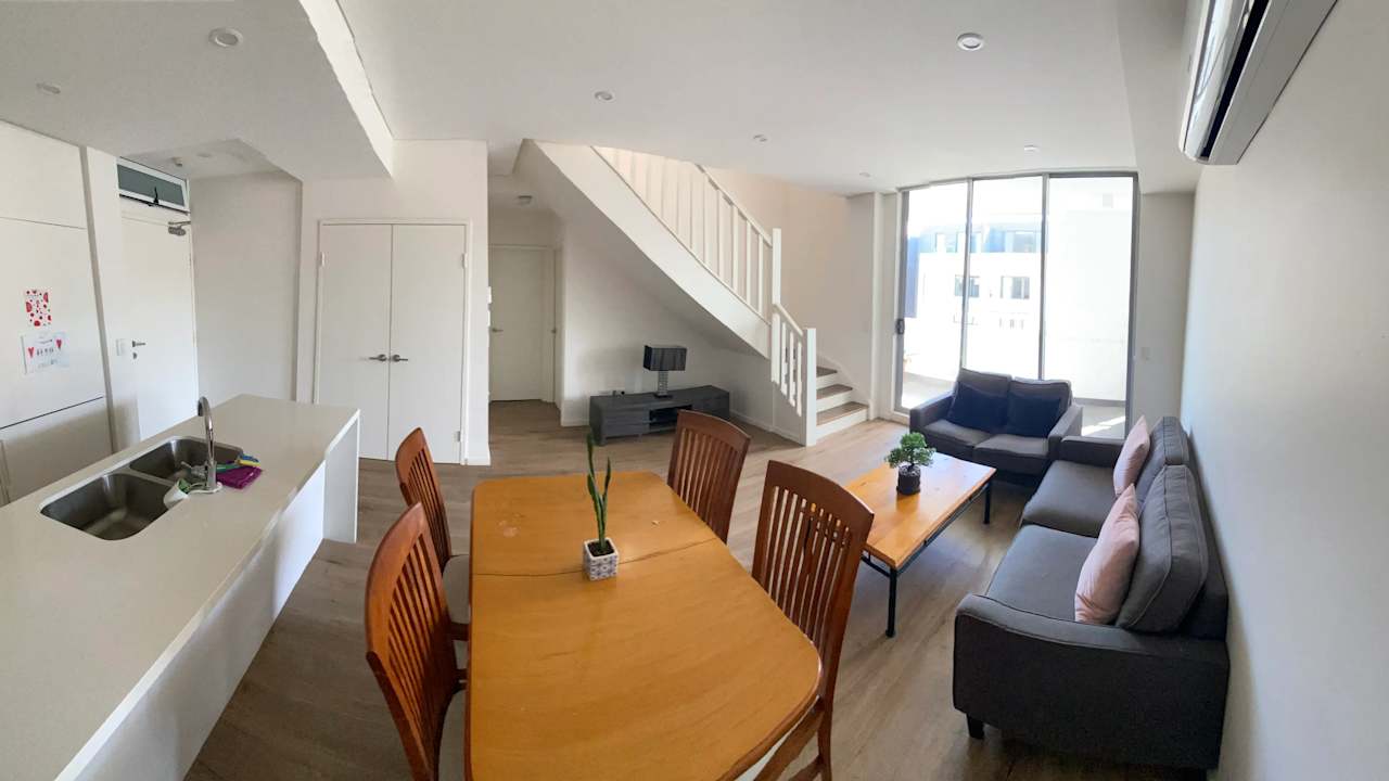 Furnished room in a flatshare