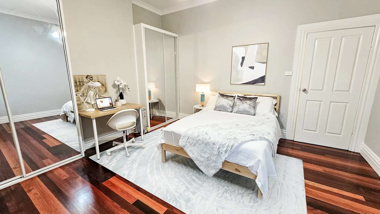 Furnished room in a share house