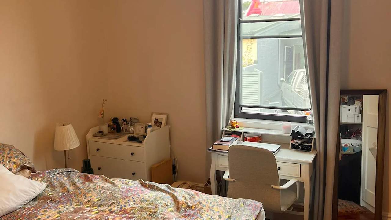 Unfurnished room in a share house
