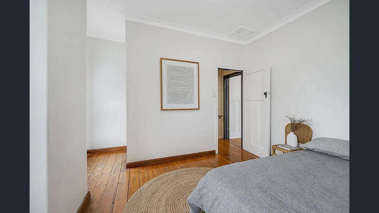 Whole property with 2 rooms for rent