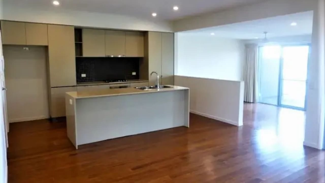 Unfurnished room with own bathroom
