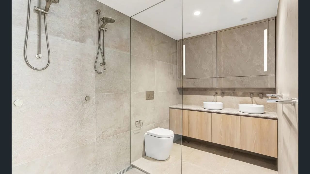 Whole property with 4 rooms for rent