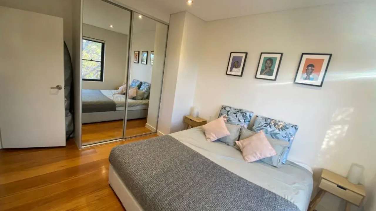 Furnished room with own bathroom