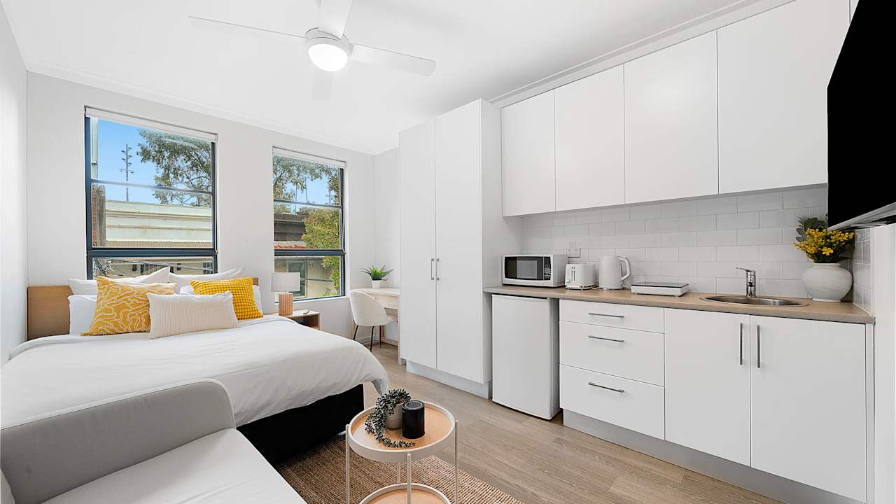 Room studio flat for rent