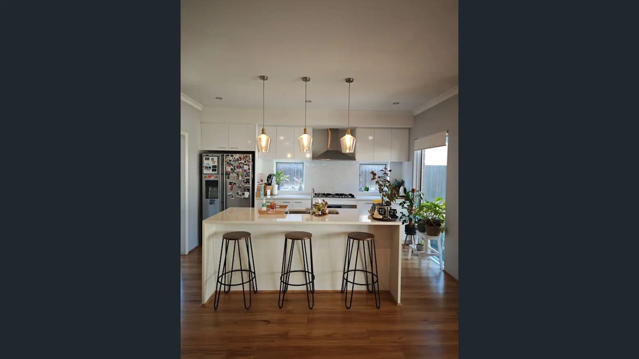 Whole property with 4 rooms for rent