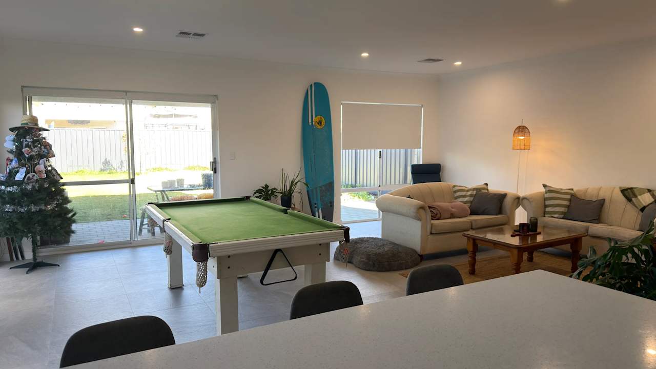 Unfurnished room in a share house