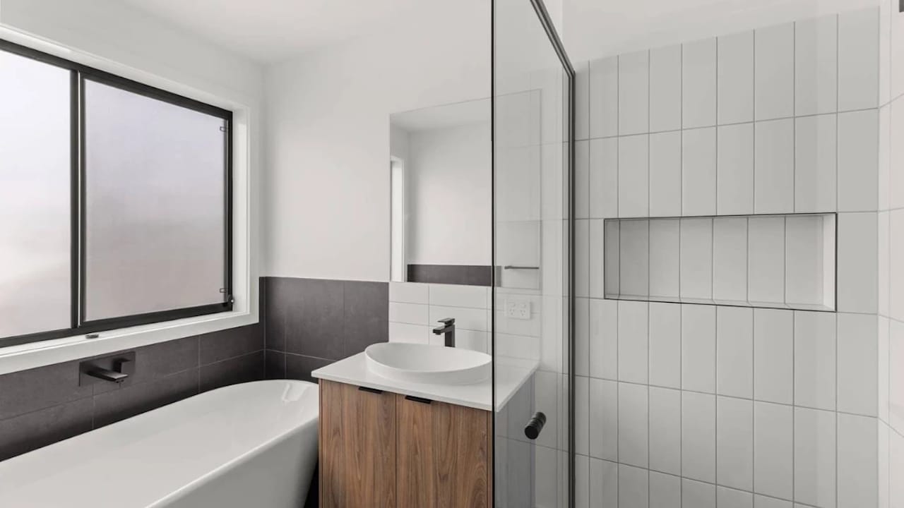 Unfurnished room in a share house