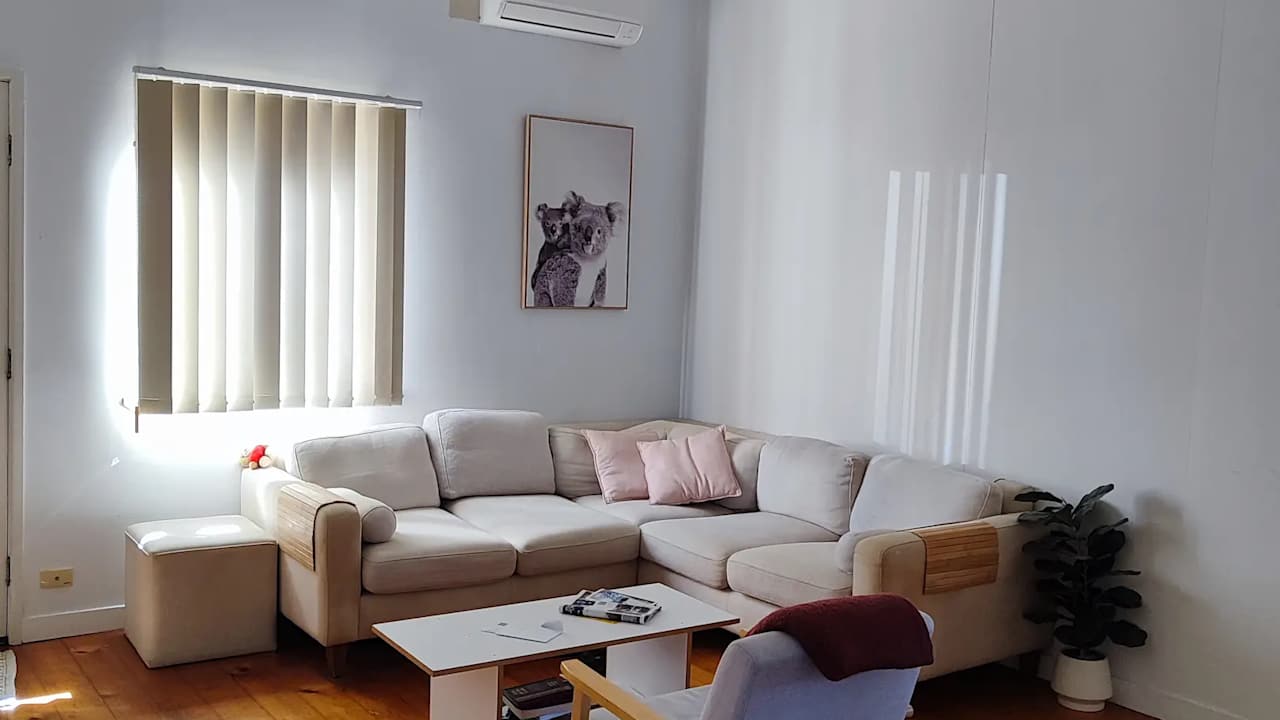 Furnished room in a share house