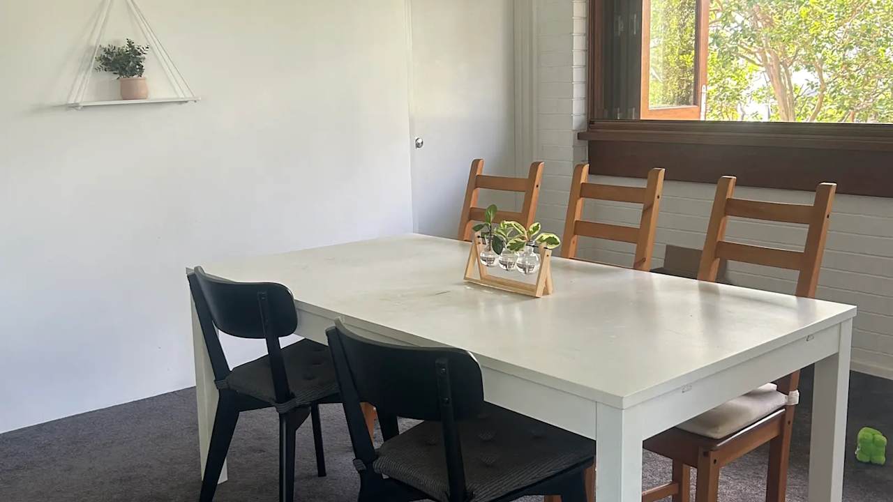 Unfurnished room in a share house