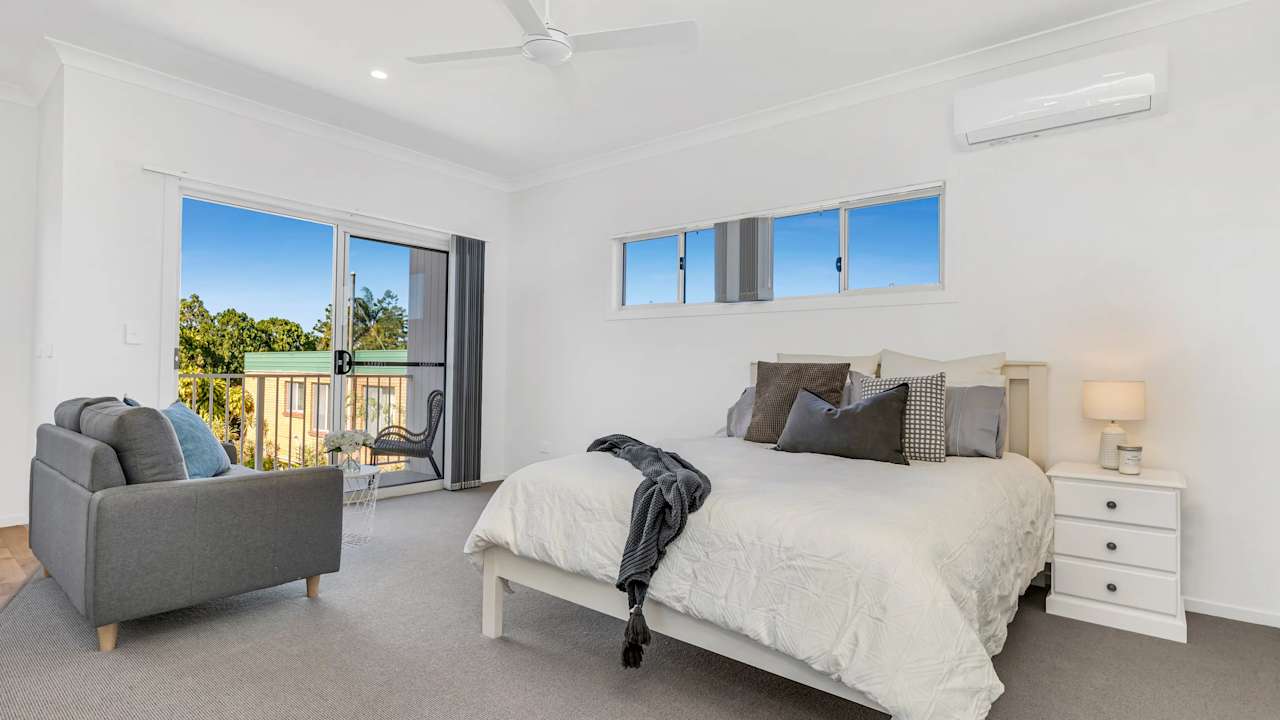 Furnished room studio flat for rent