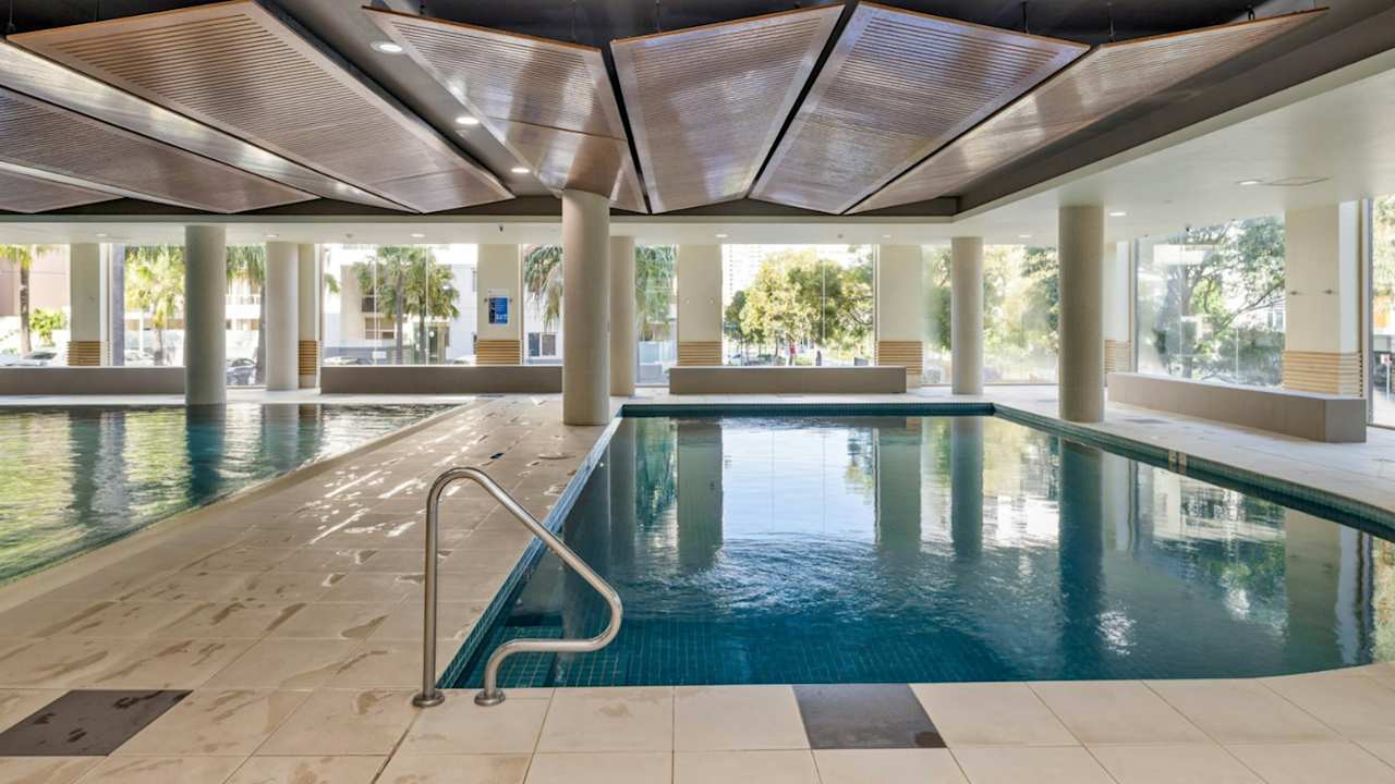 Furnished room with ensuite in a flatshare