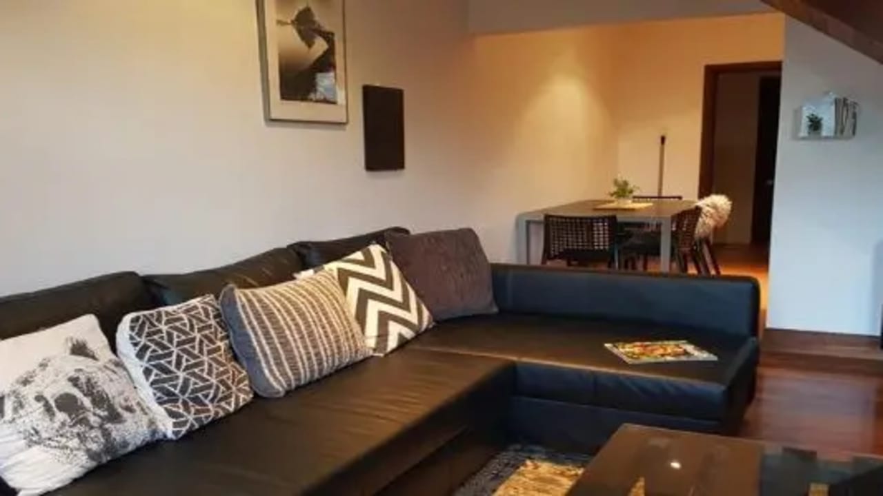 Whole property with 2 rooms for rent