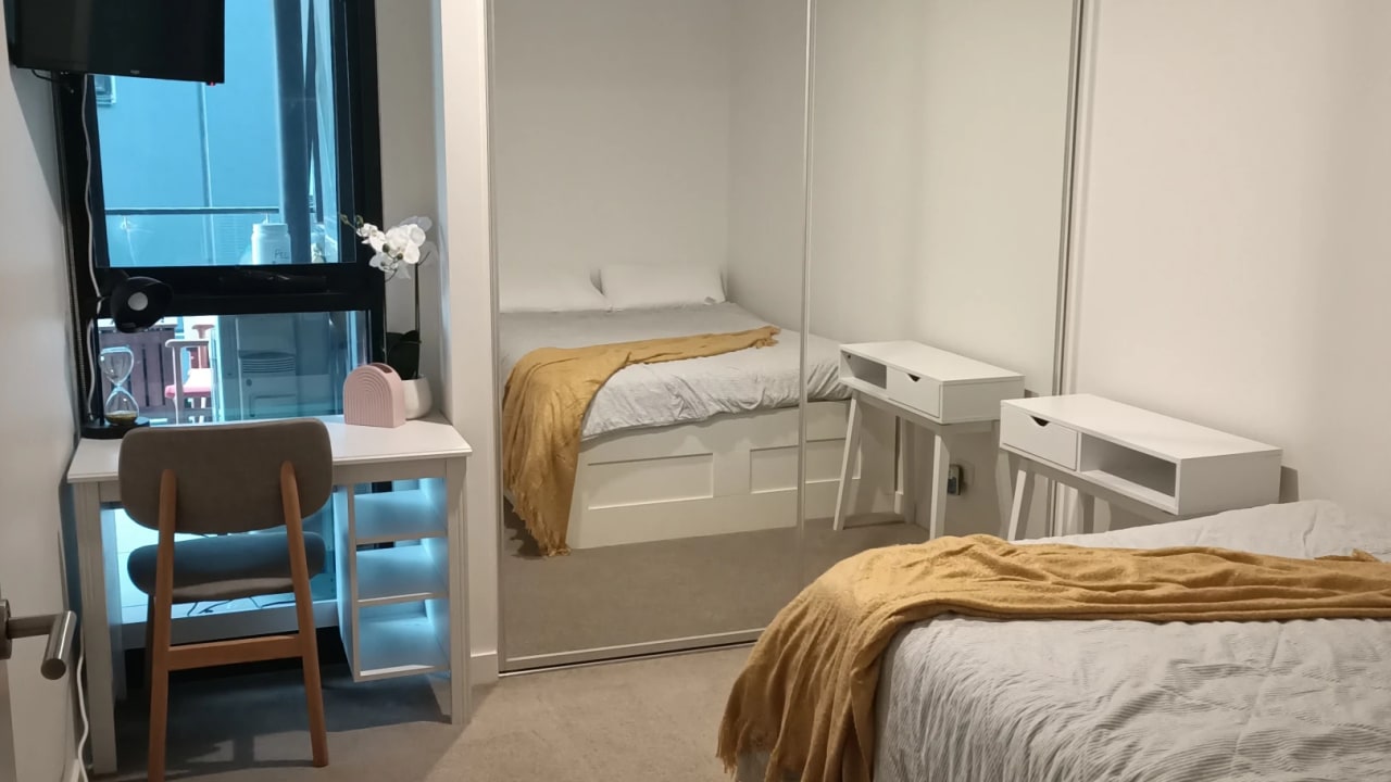Furnished room with own bathroom