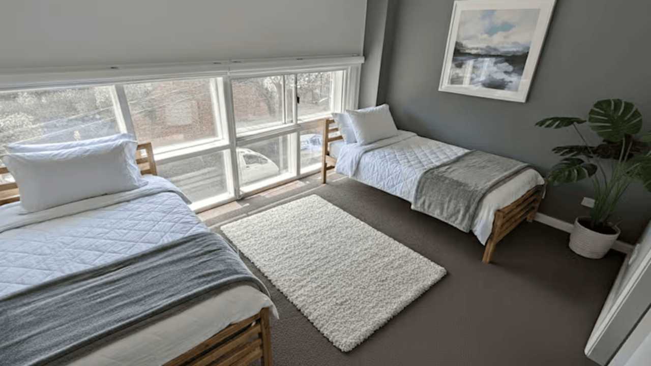 Furnished room in a share house