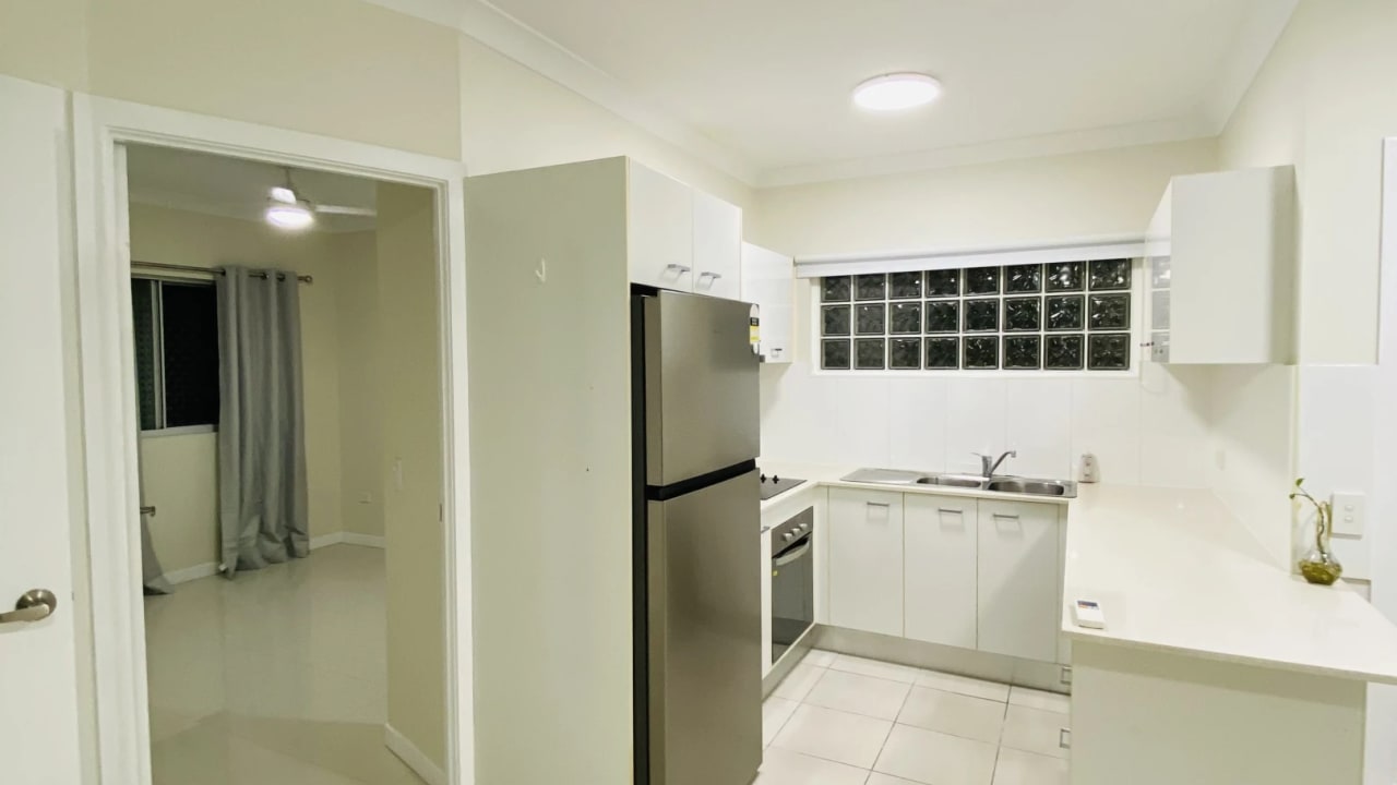 Whole property with 3 rooms for rent