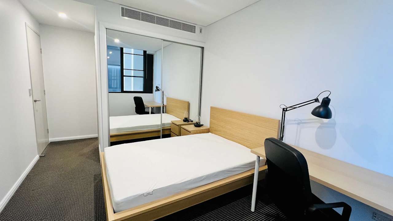 Whole property with 2 rooms for rent