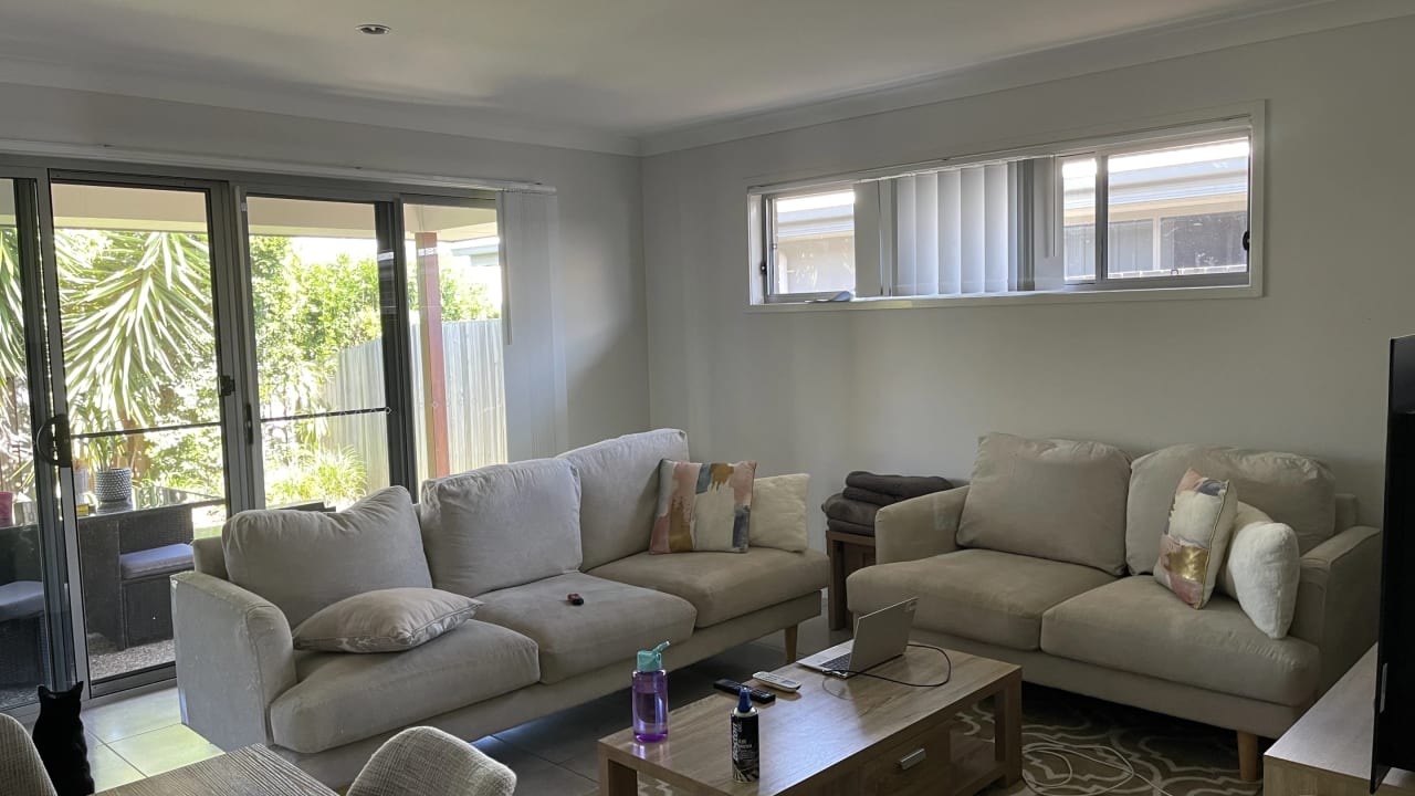 Unfurnished room with own bathroom